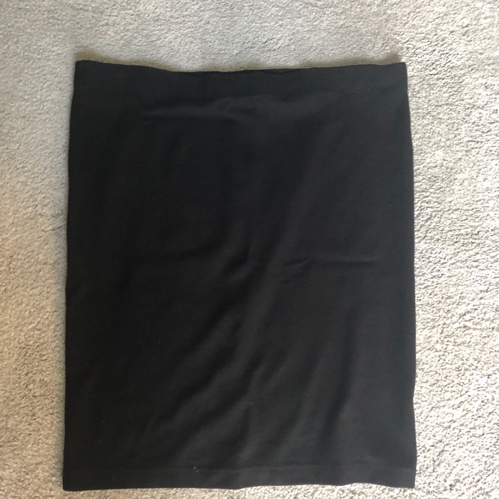 Vince stretchy black pencil skirt